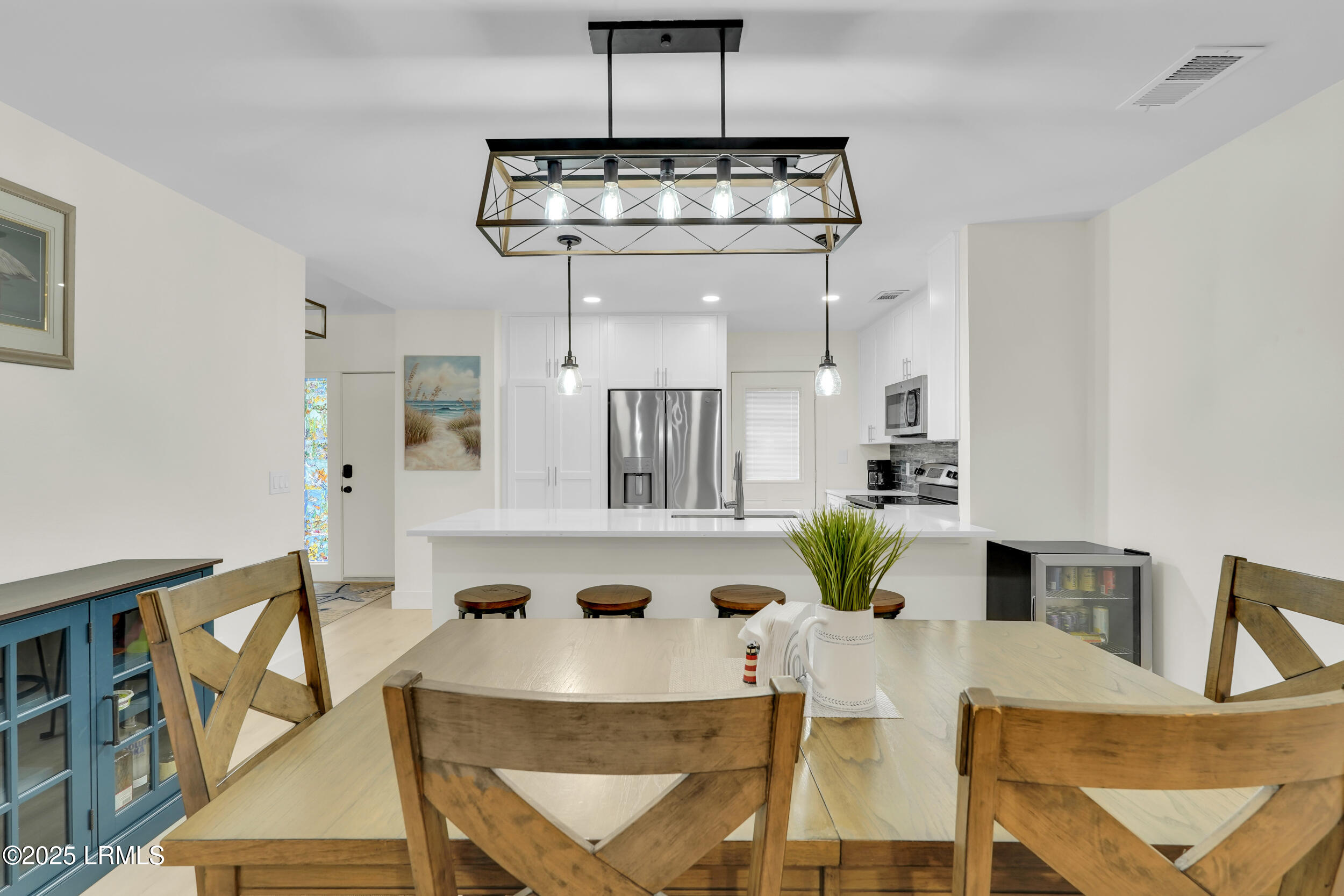 45 Queens Folly Road, 613