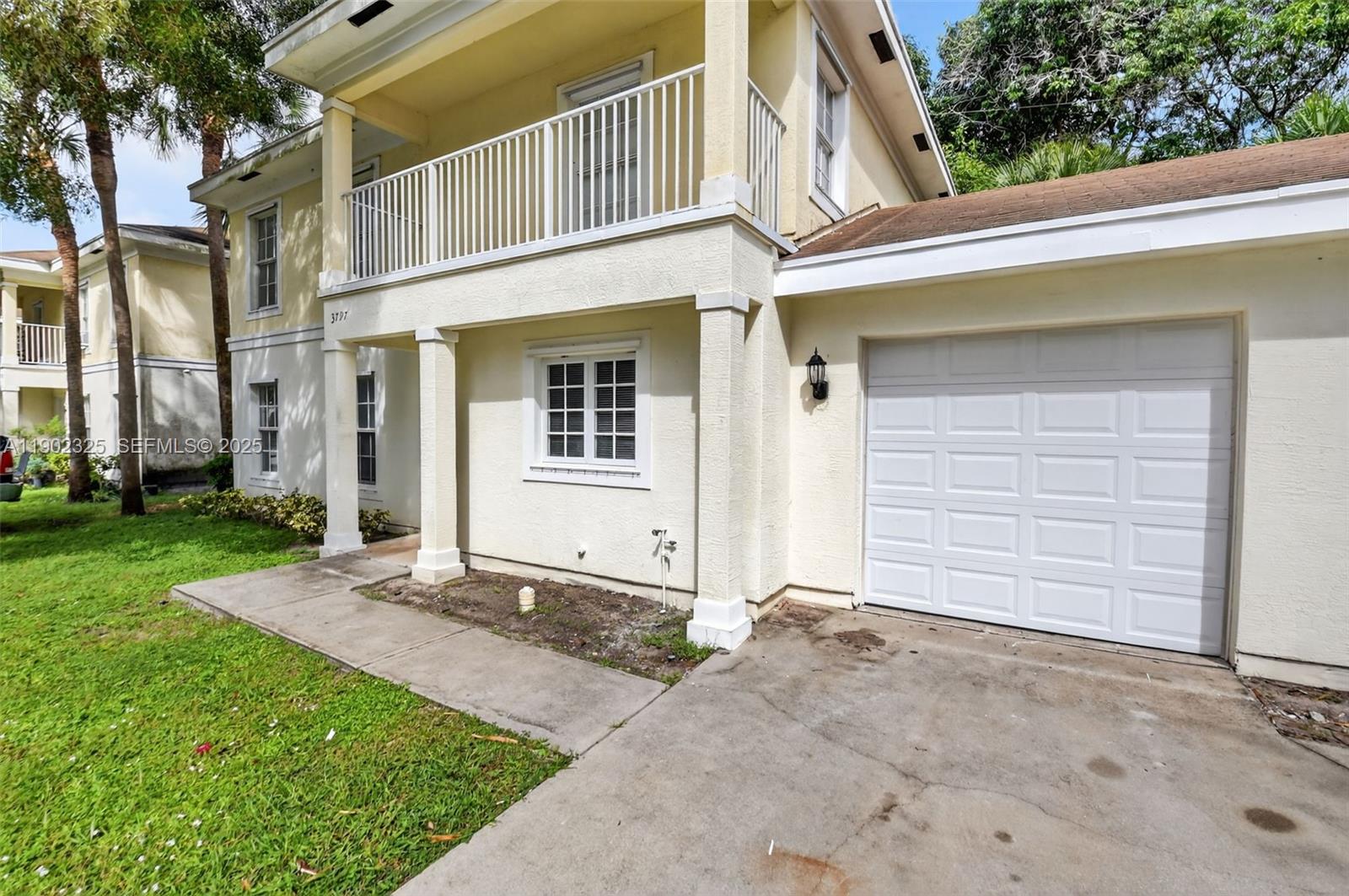 3797 Dove Landing Road .