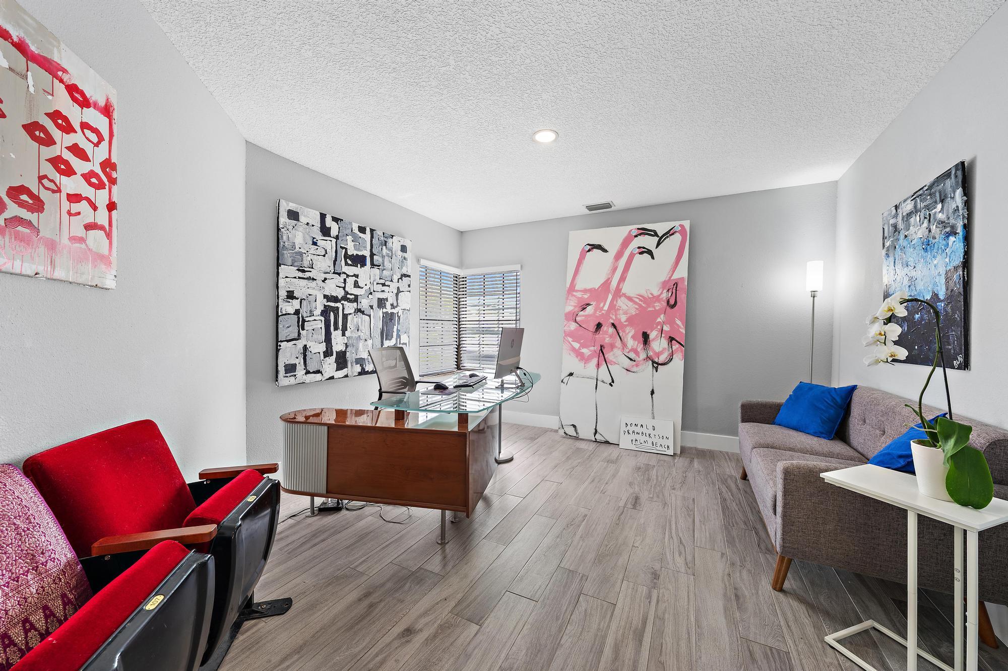 2596 La Cristal Circle