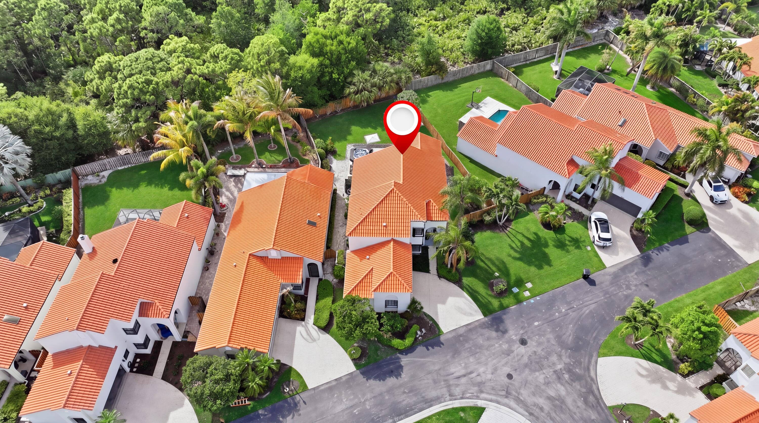 2596 La Cristal Circle