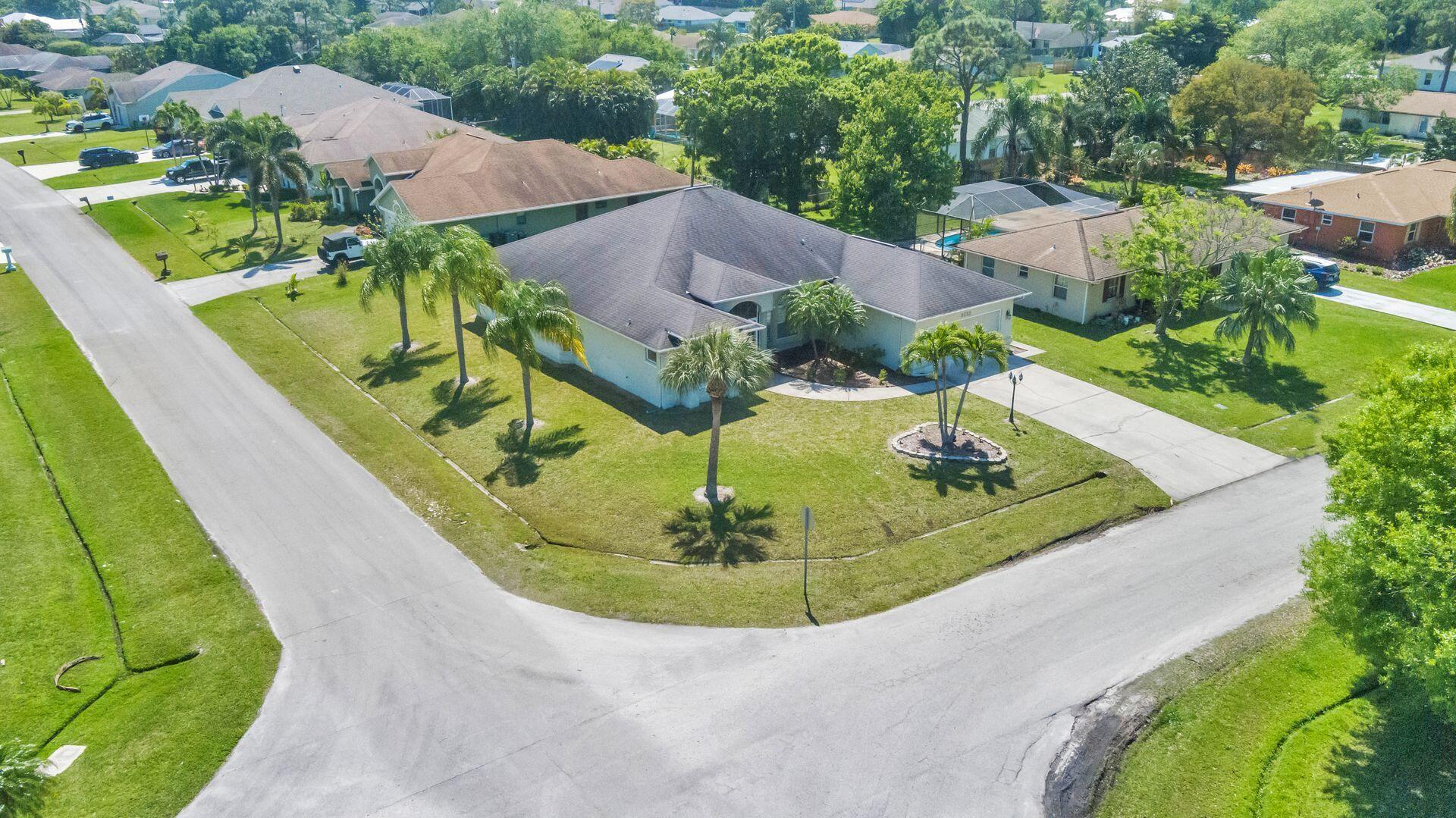 2592 SE Calusa Avenue SE