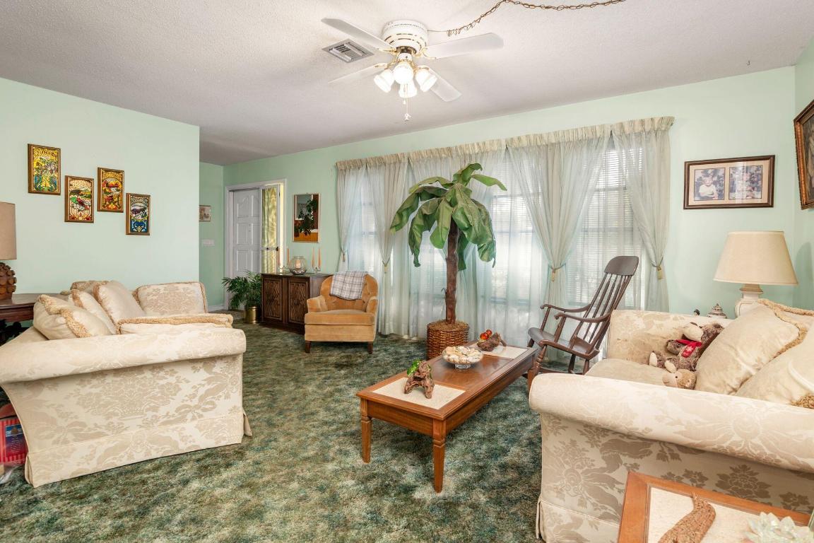 3837 Carnation Circle S