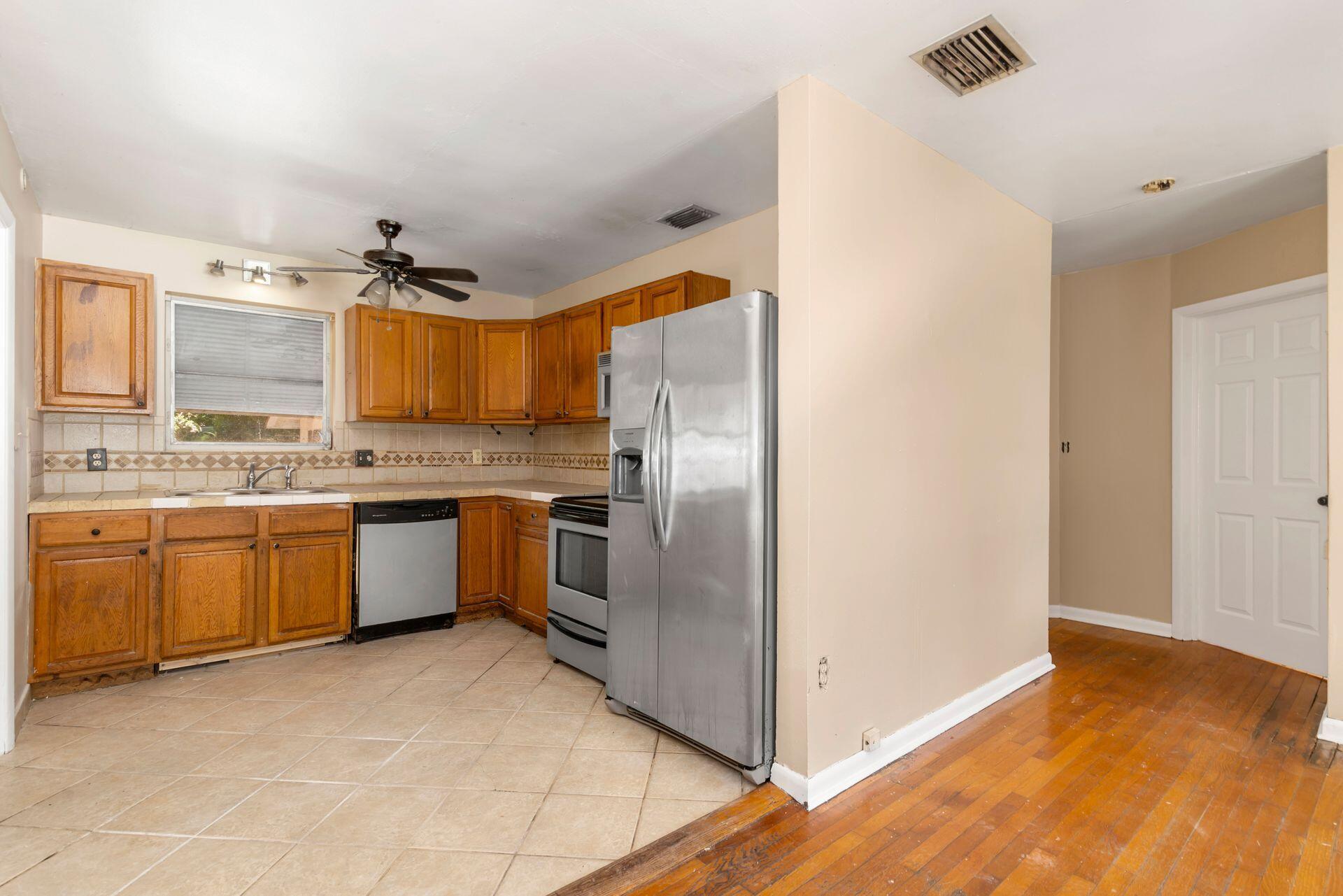 2609 Richard Road