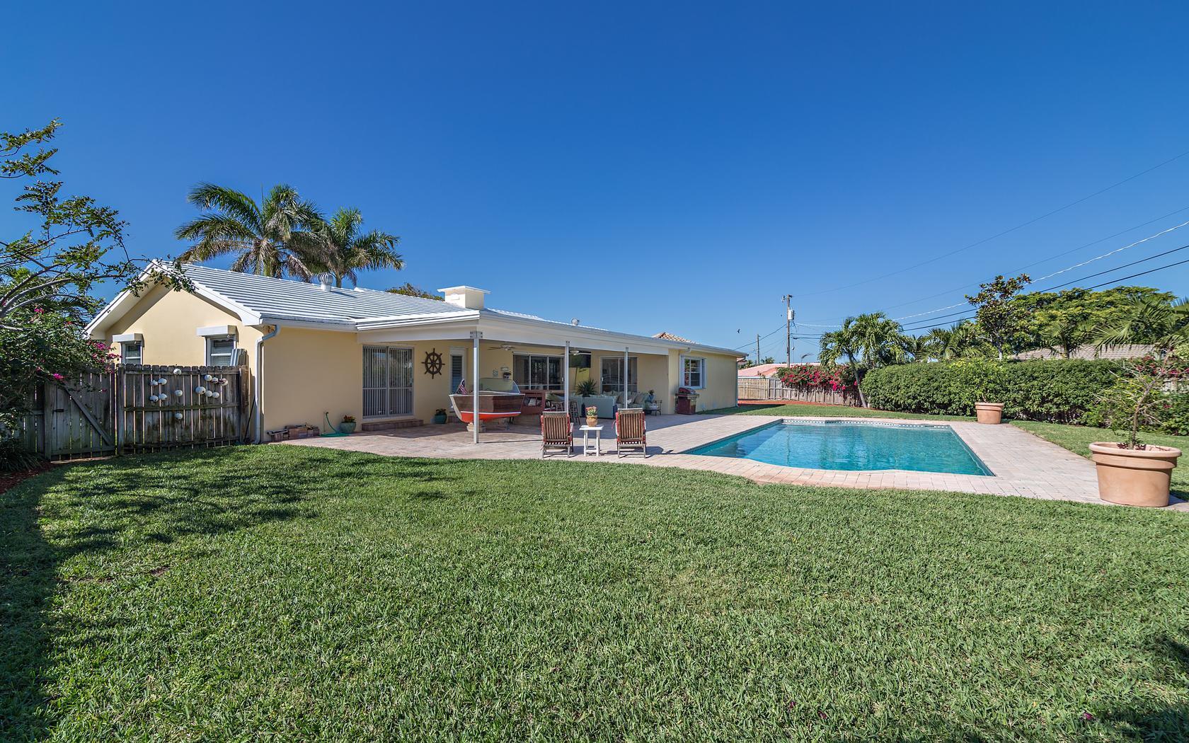 1665 Isles Circle