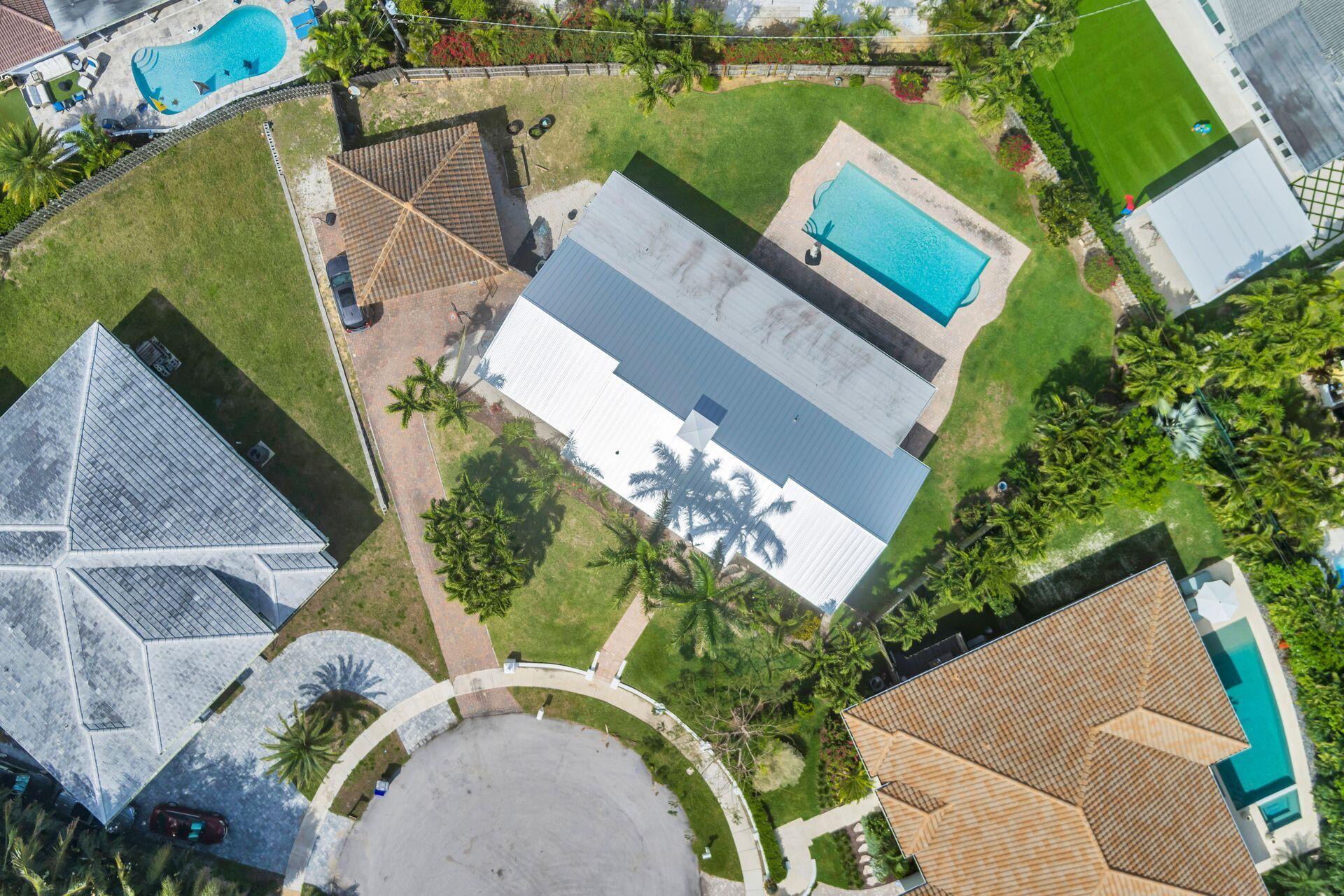 1665 Isles Circle