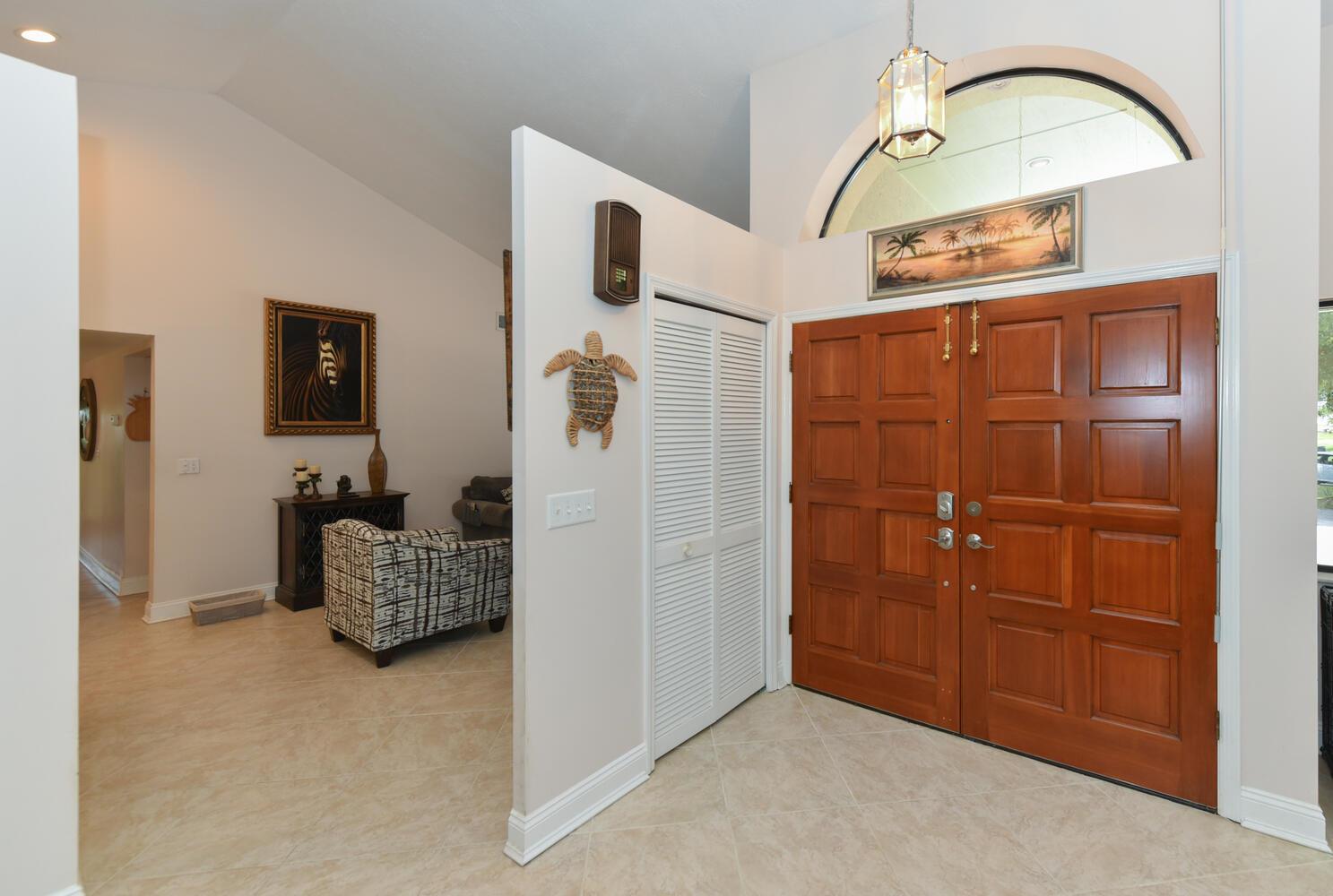 2925 NW Florida Court