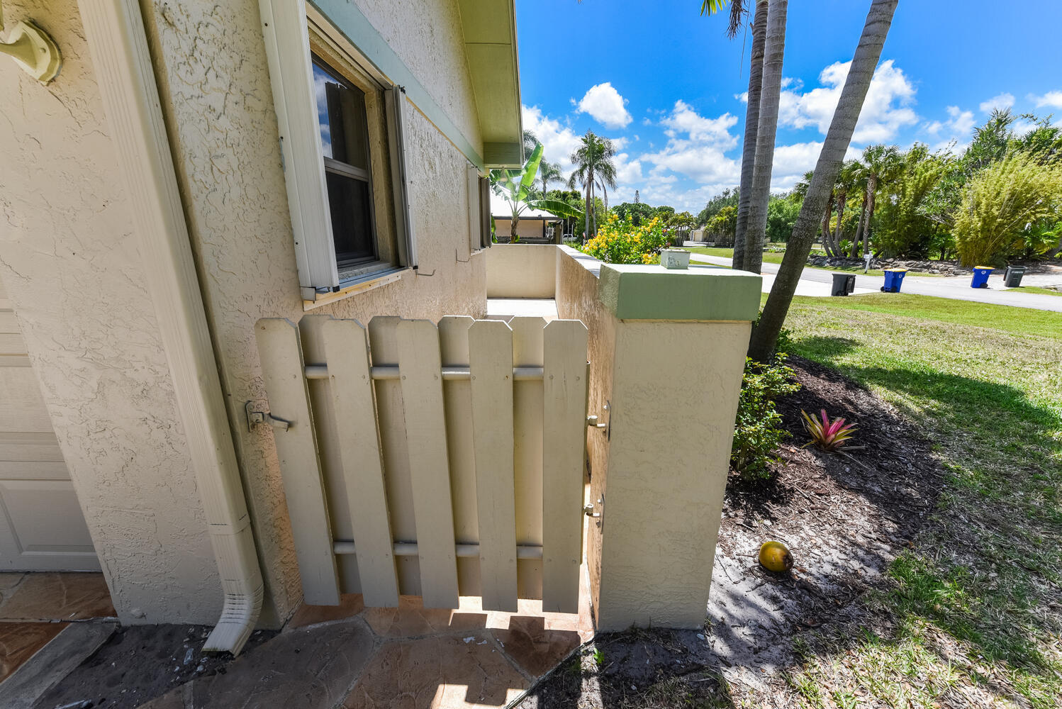 2925 NW Florida Court