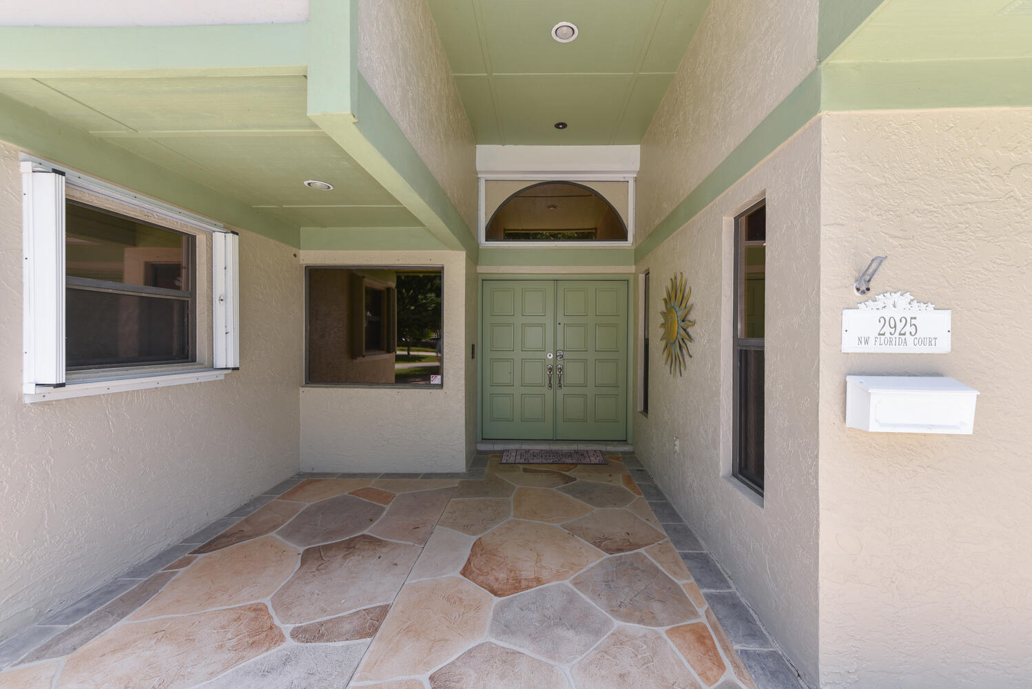 2925 NW Florida Court