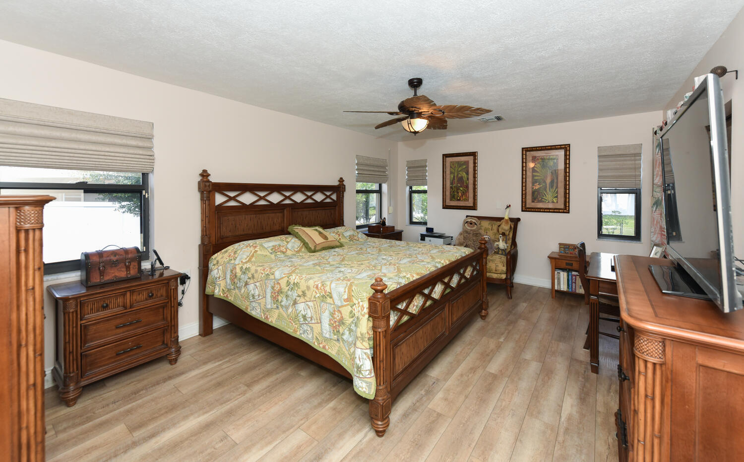 2925 NW Florida Court