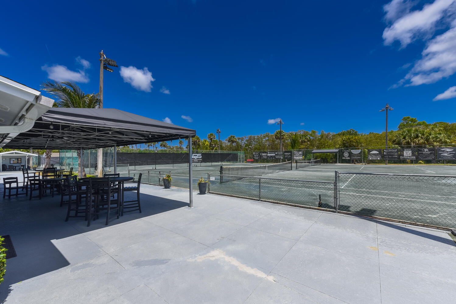2925 NW Florida Court