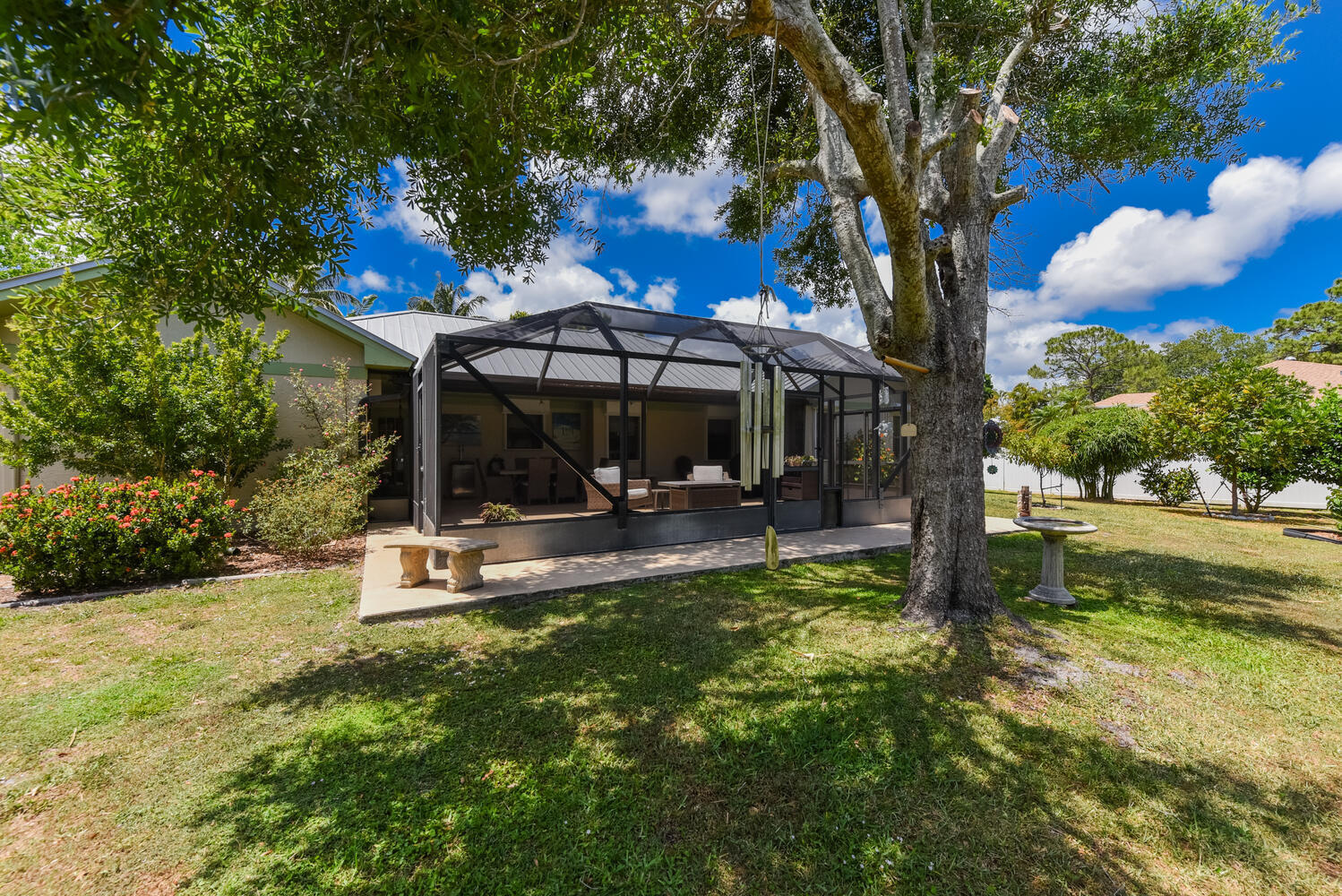 2925 NW Florida Court