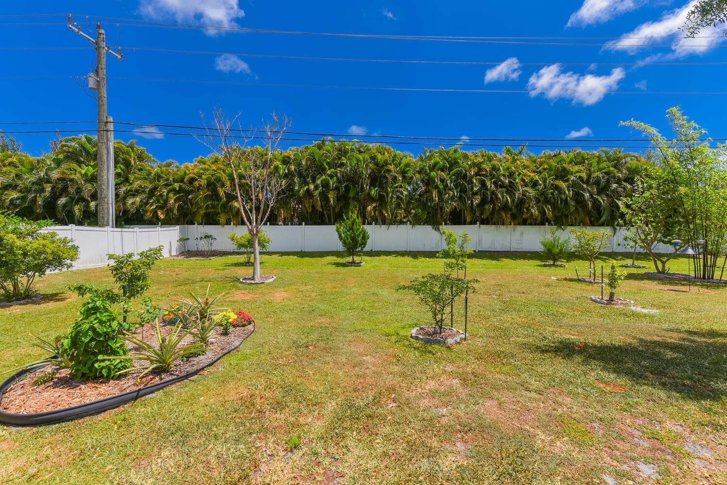 2925 NW Florida Court