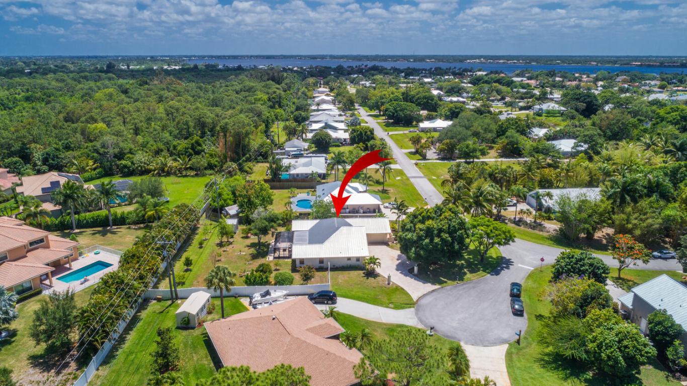 2925 NW Florida Court