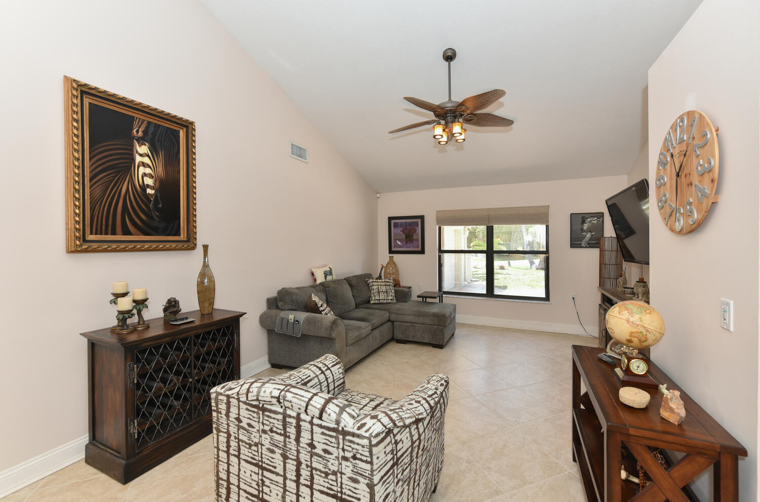 2925 NW Florida Court