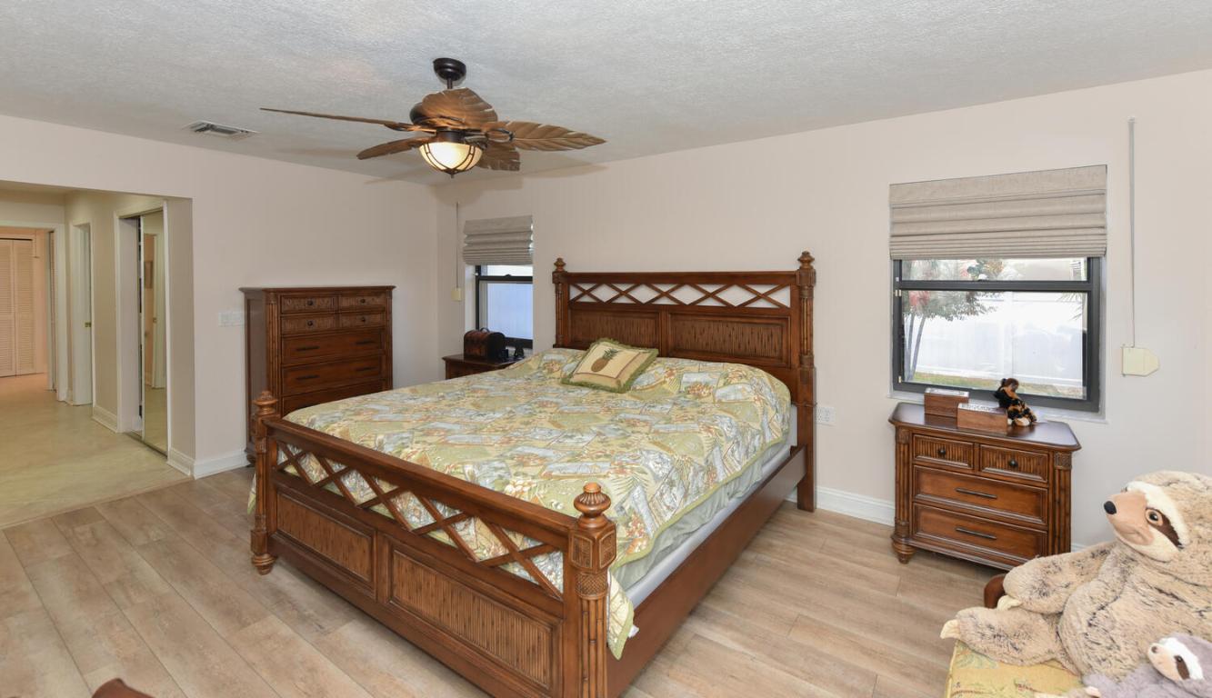 2925 NW Florida Court