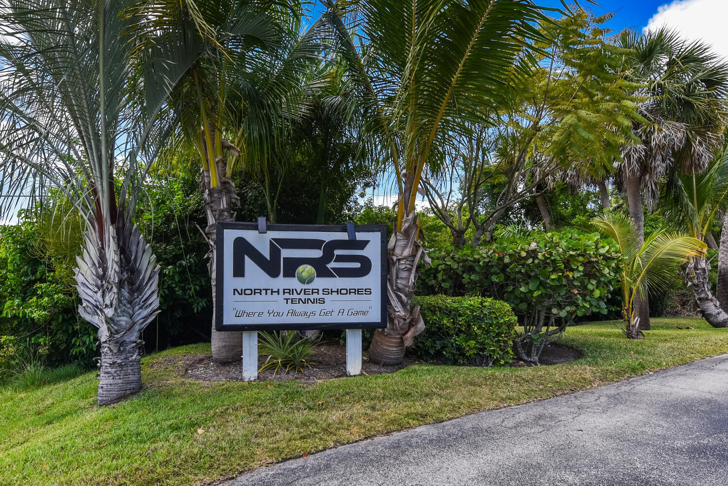 2925 NW Florida Court