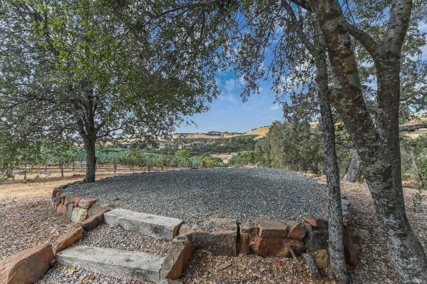 233 Pyshon Road