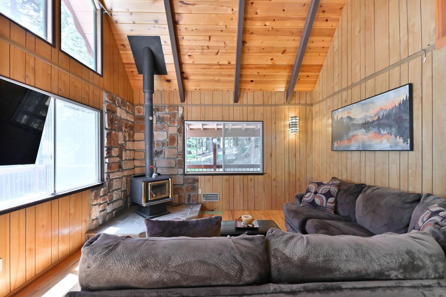 2206 Shoshone Drive