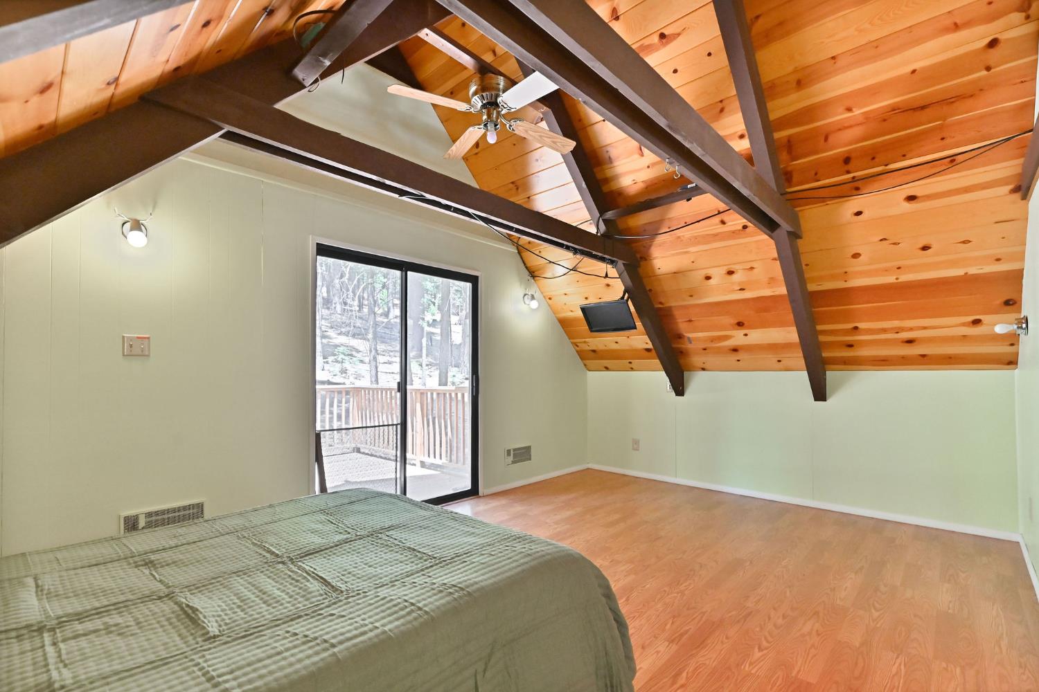 2206 Shoshone Drive