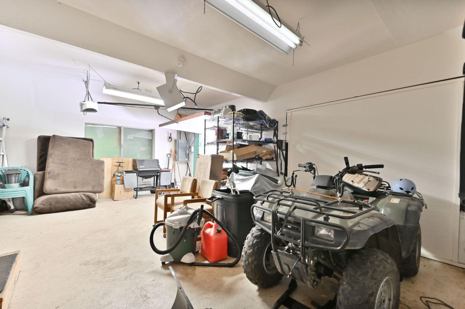 2206 Shoshone Drive
