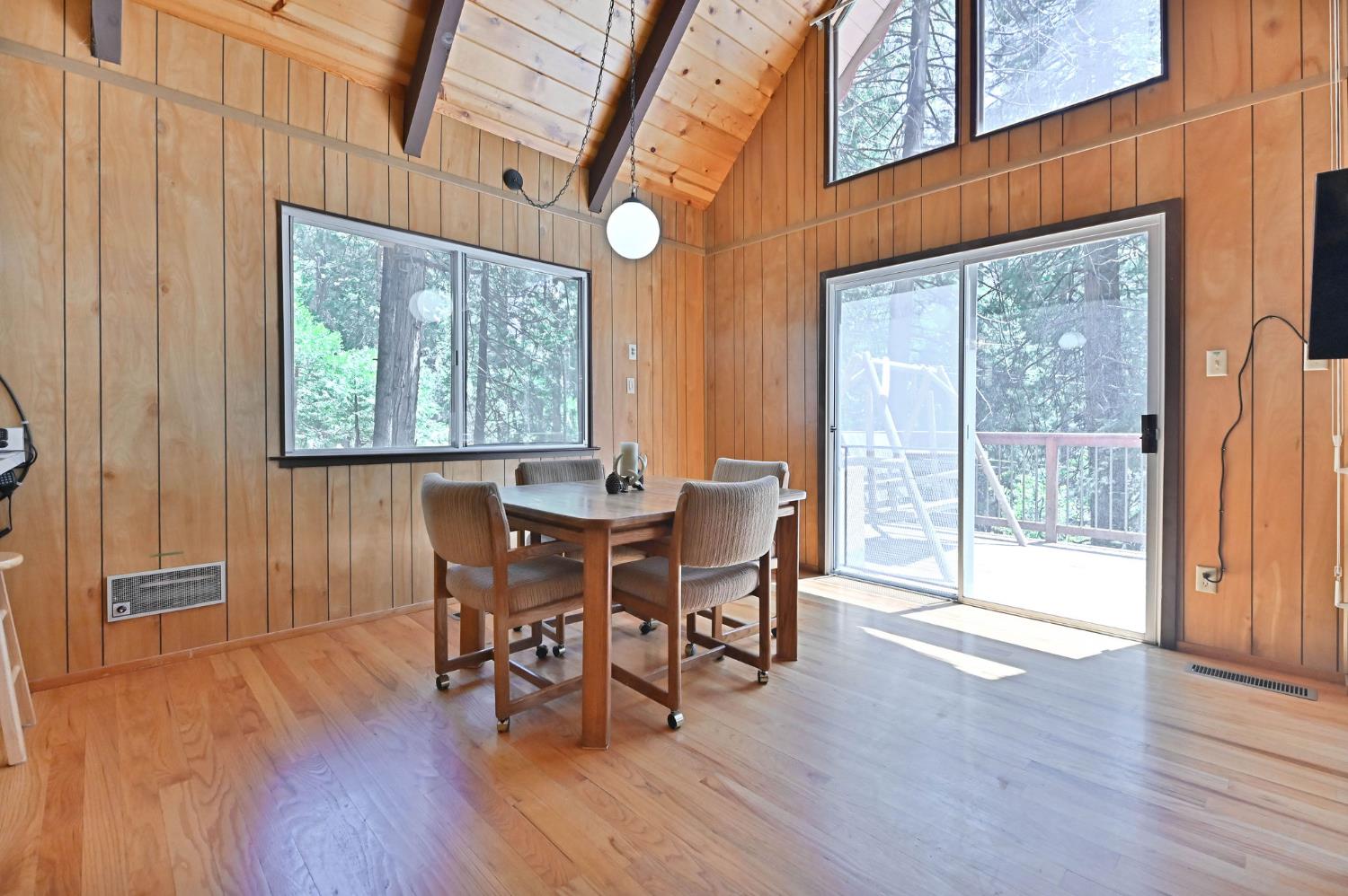 2206 Shoshone Drive