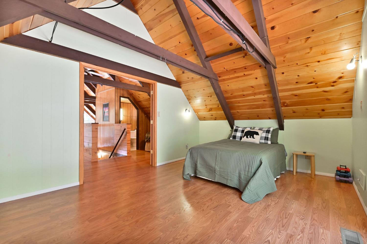 2206 Shoshone Drive