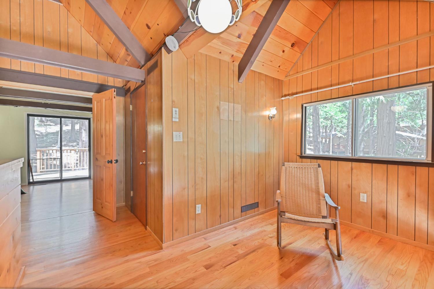 2206 Shoshone Drive