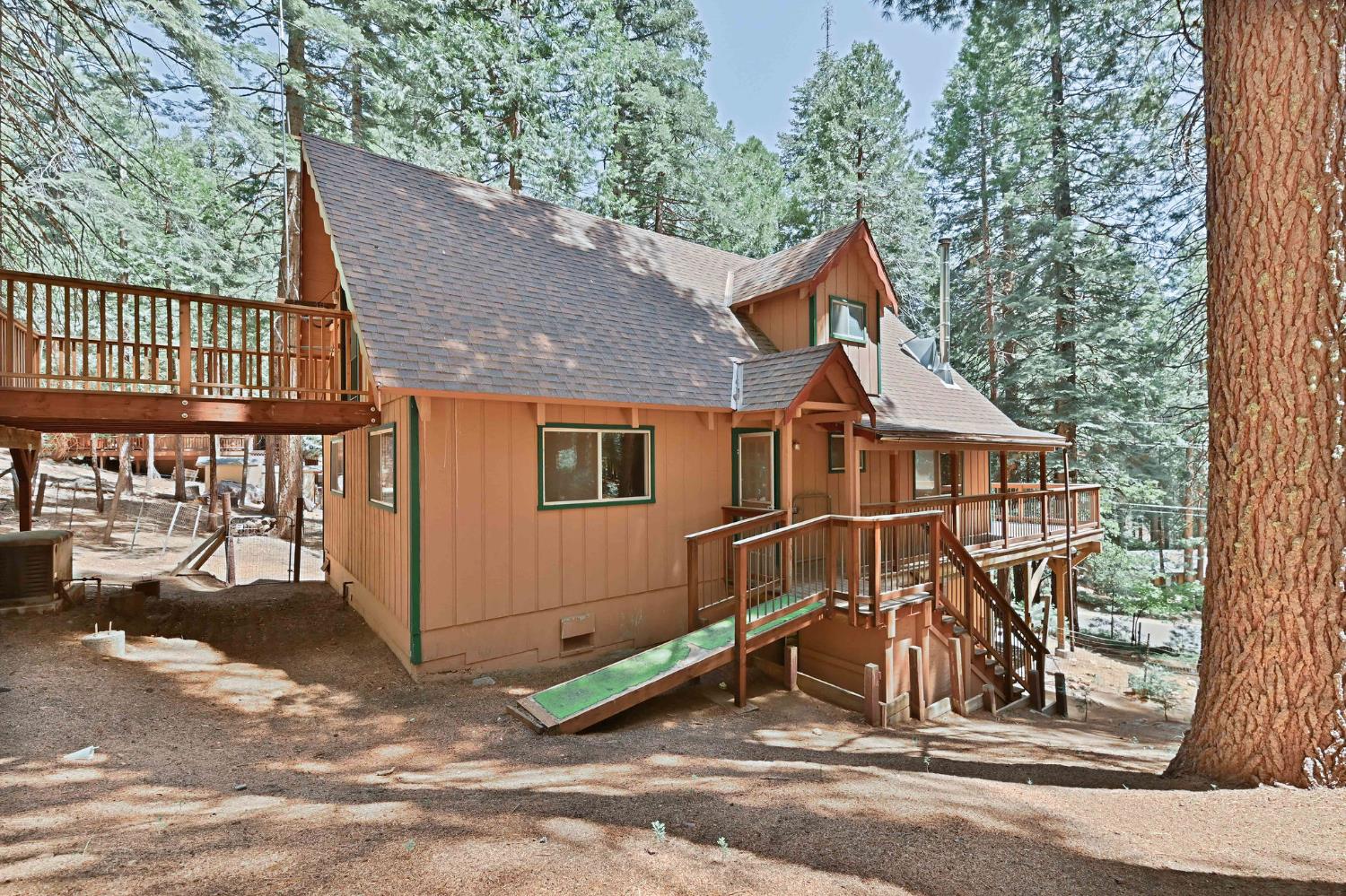 2206 Shoshone Drive