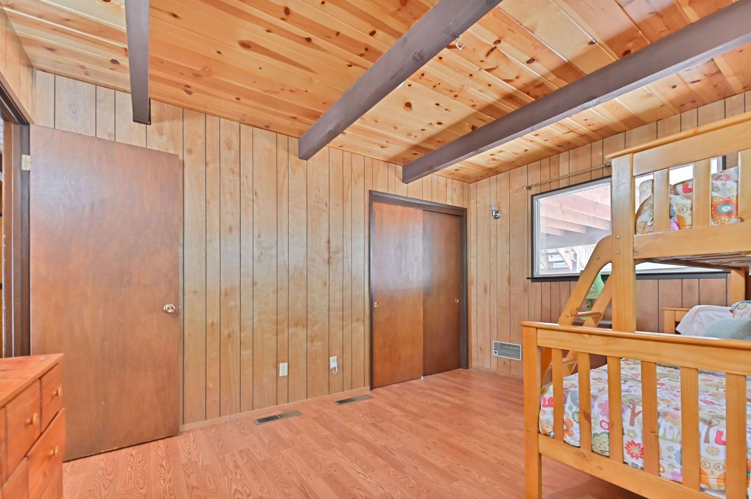 2206 Shoshone Drive