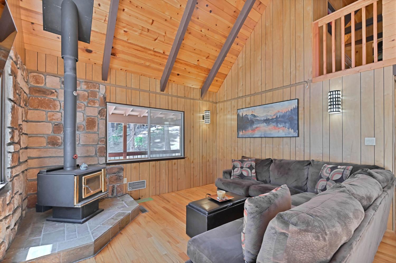 2206 Shoshone Drive