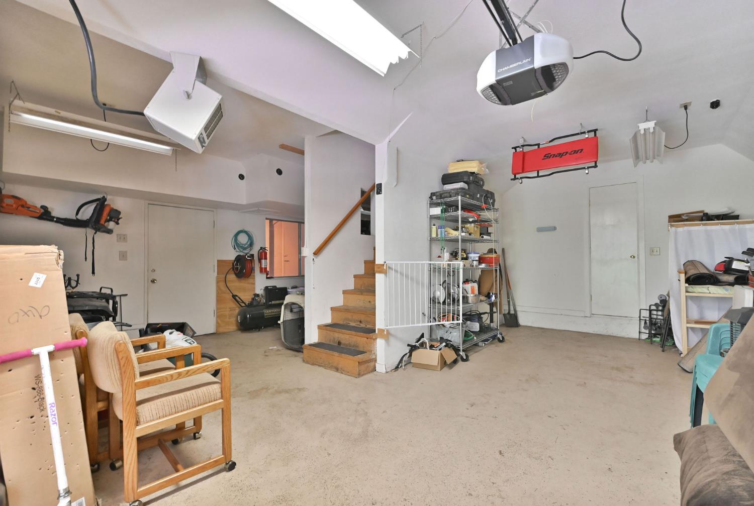 2206 Shoshone Drive