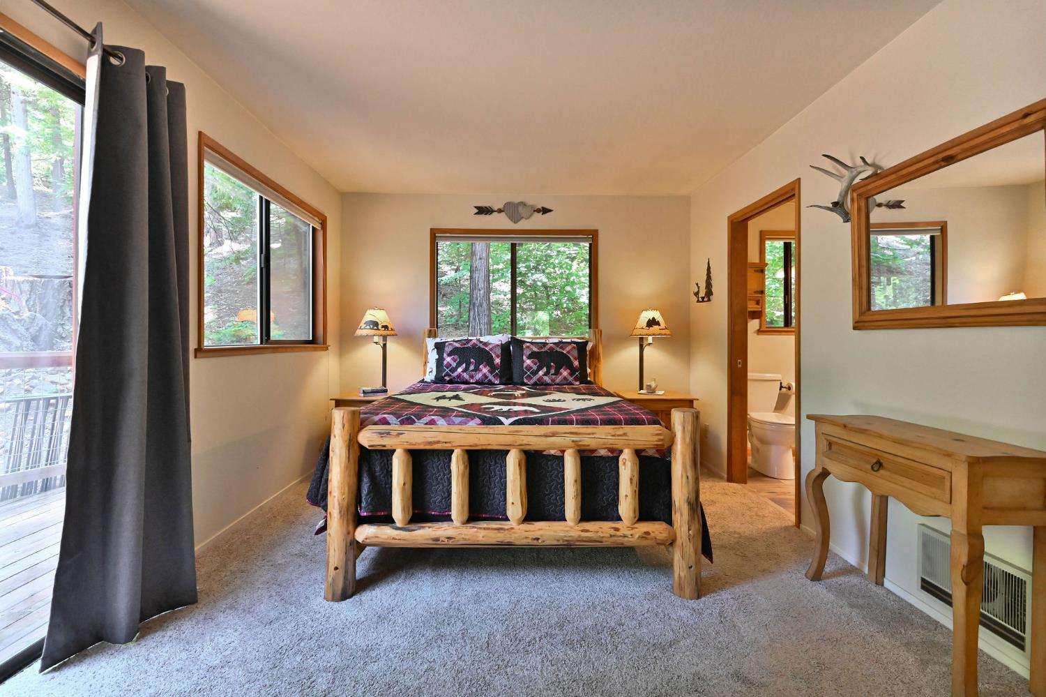 2435 Navajo Drive