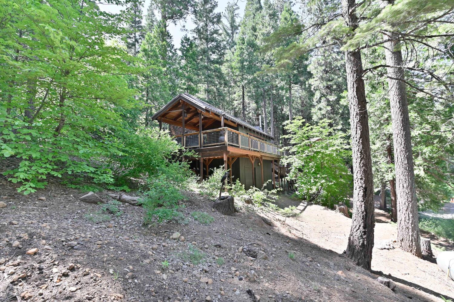 2435 Navajo Drive
