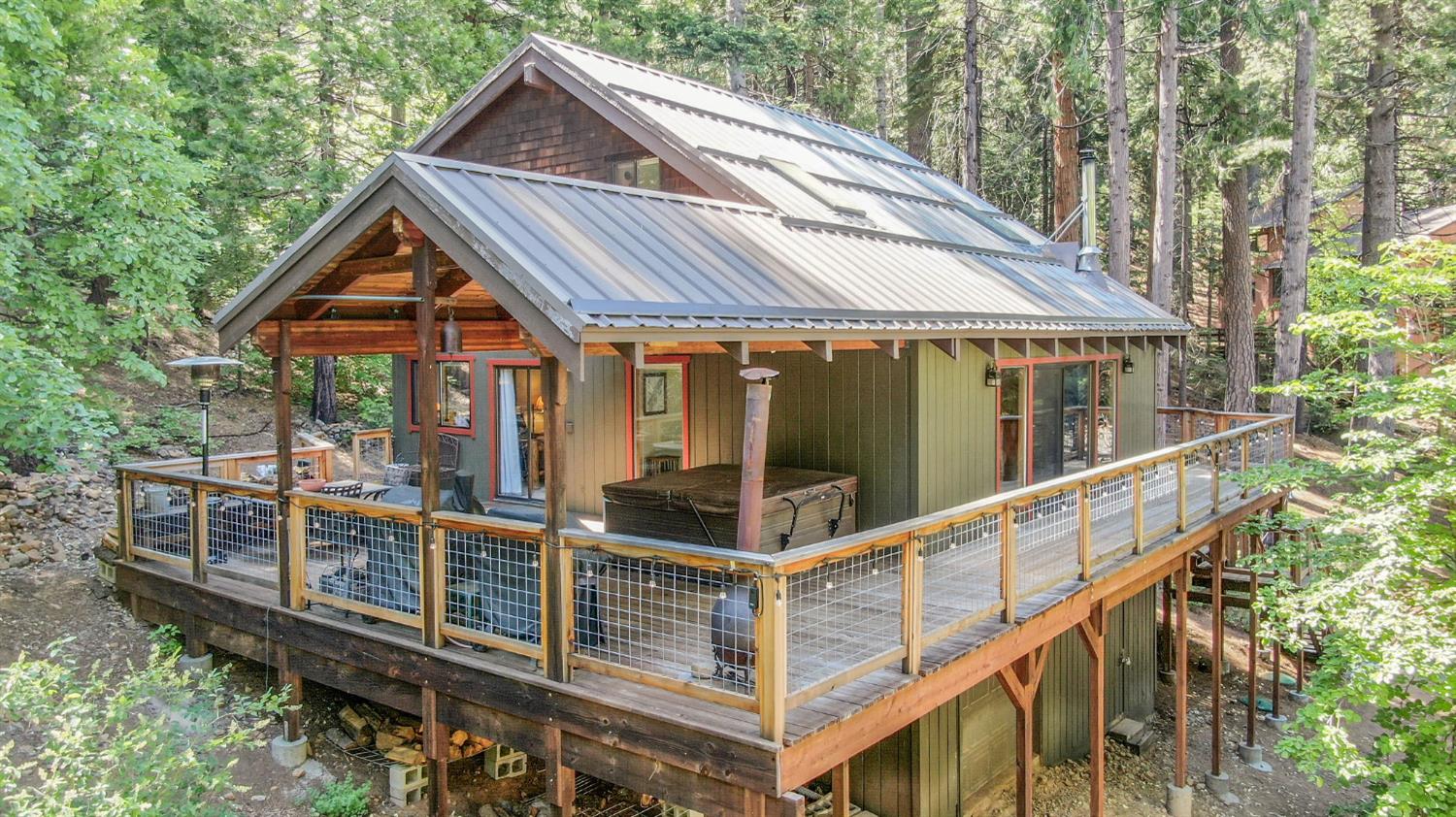 2435 Navajo Drive