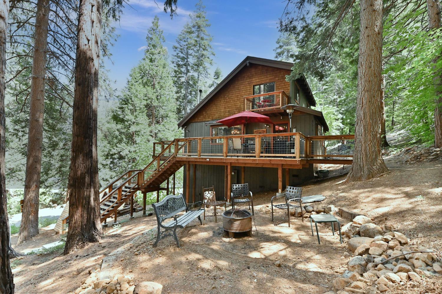 2435 Navajo Drive