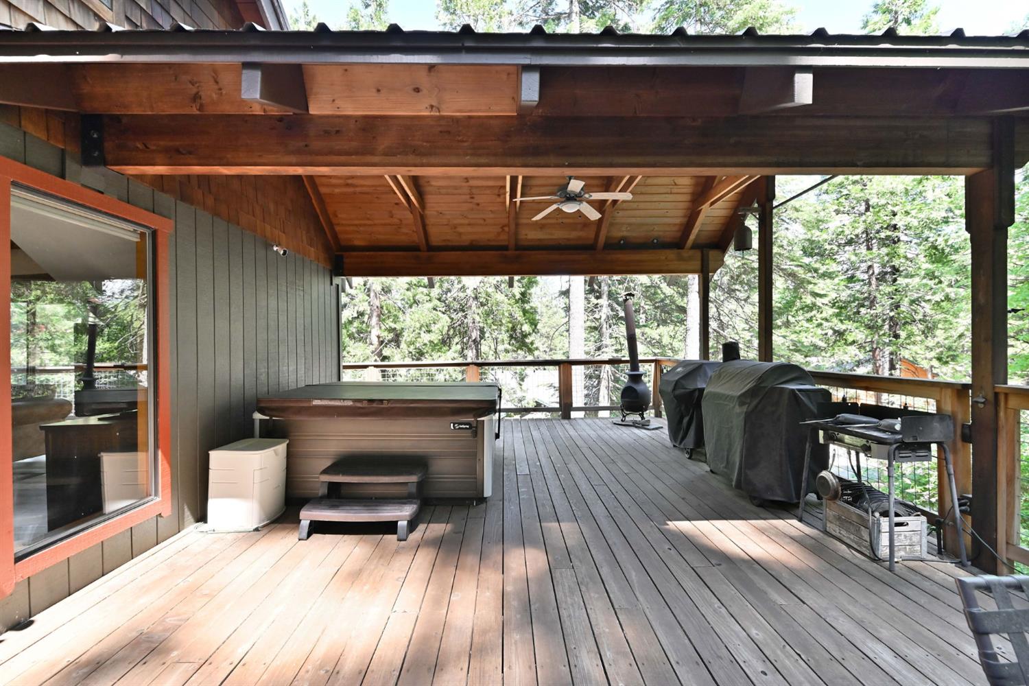 2435 Navajo Drive