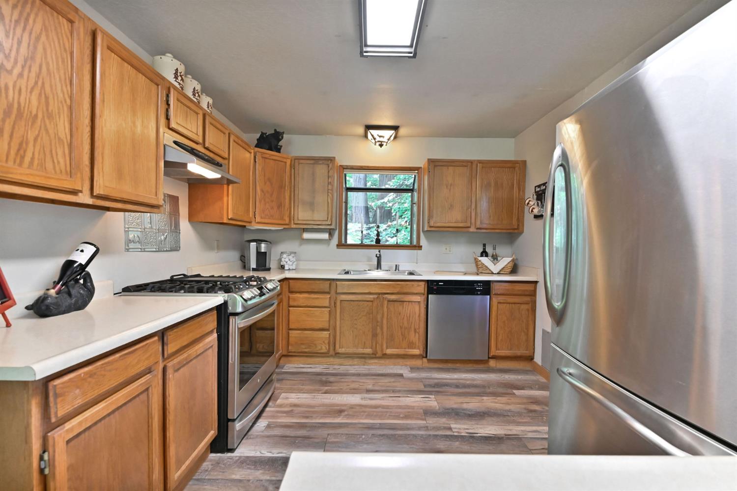 2435 Navajo Drive