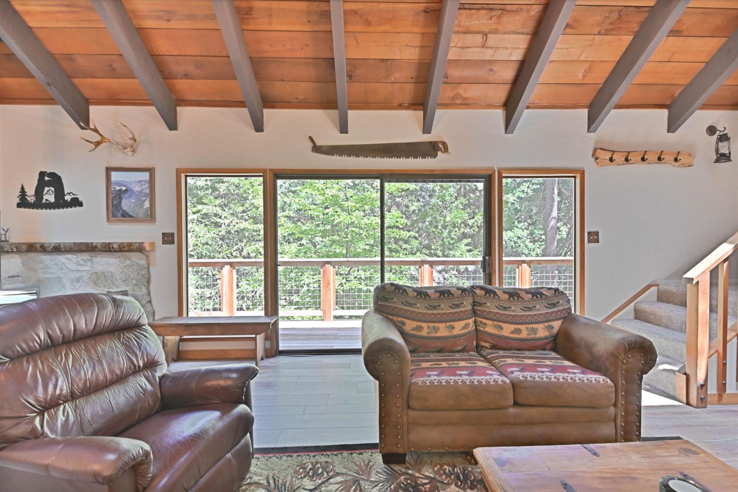2435 Navajo Drive