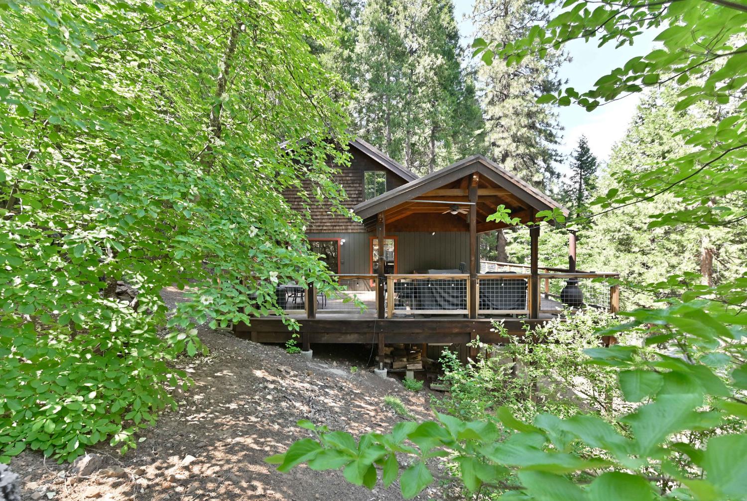 2435 Navajo Drive