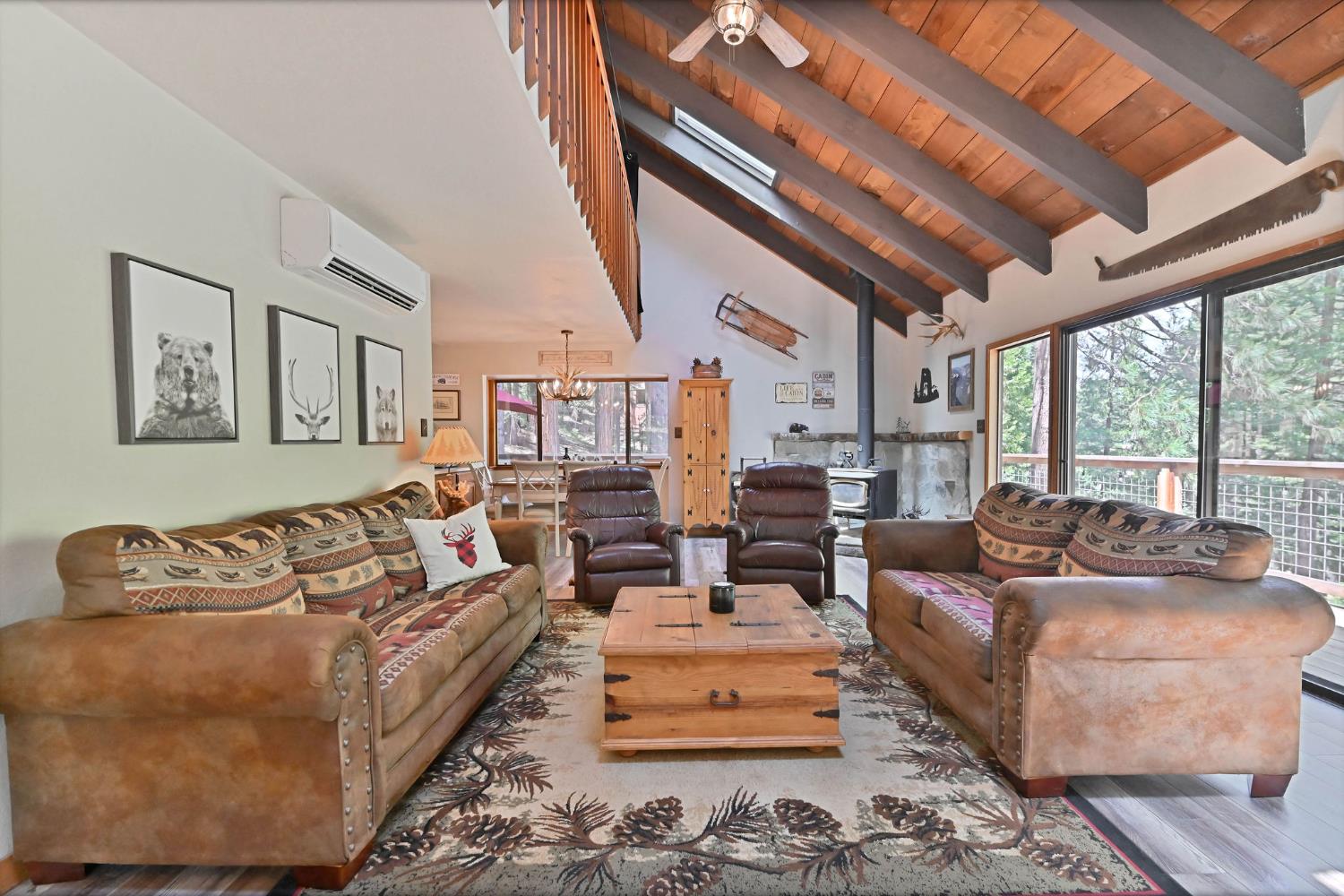 2435 Navajo Drive