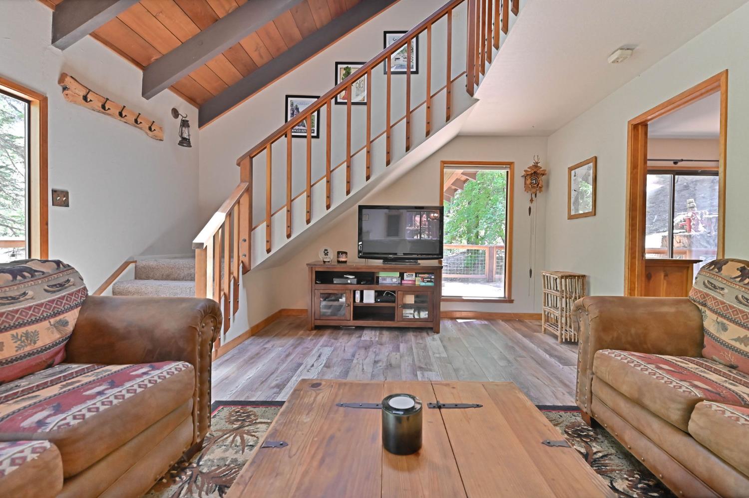 2435 Navajo Drive