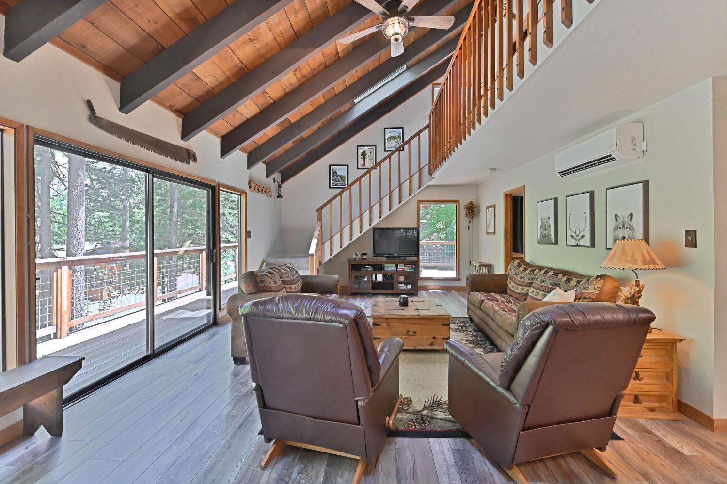 2435 Navajo Drive