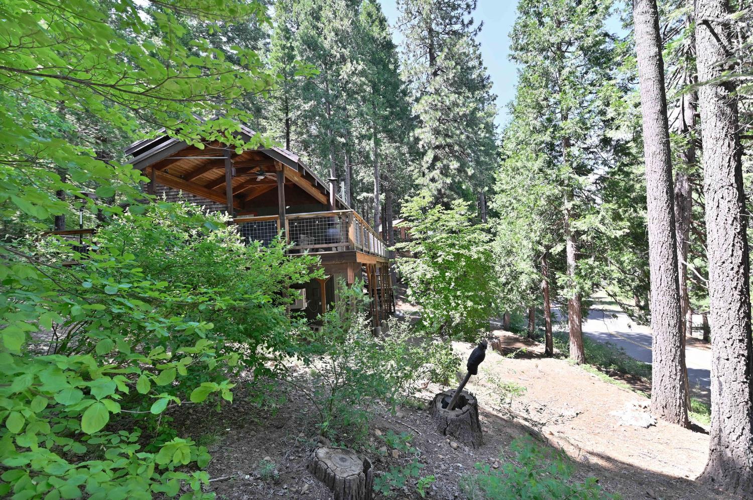 2435 Navajo Drive