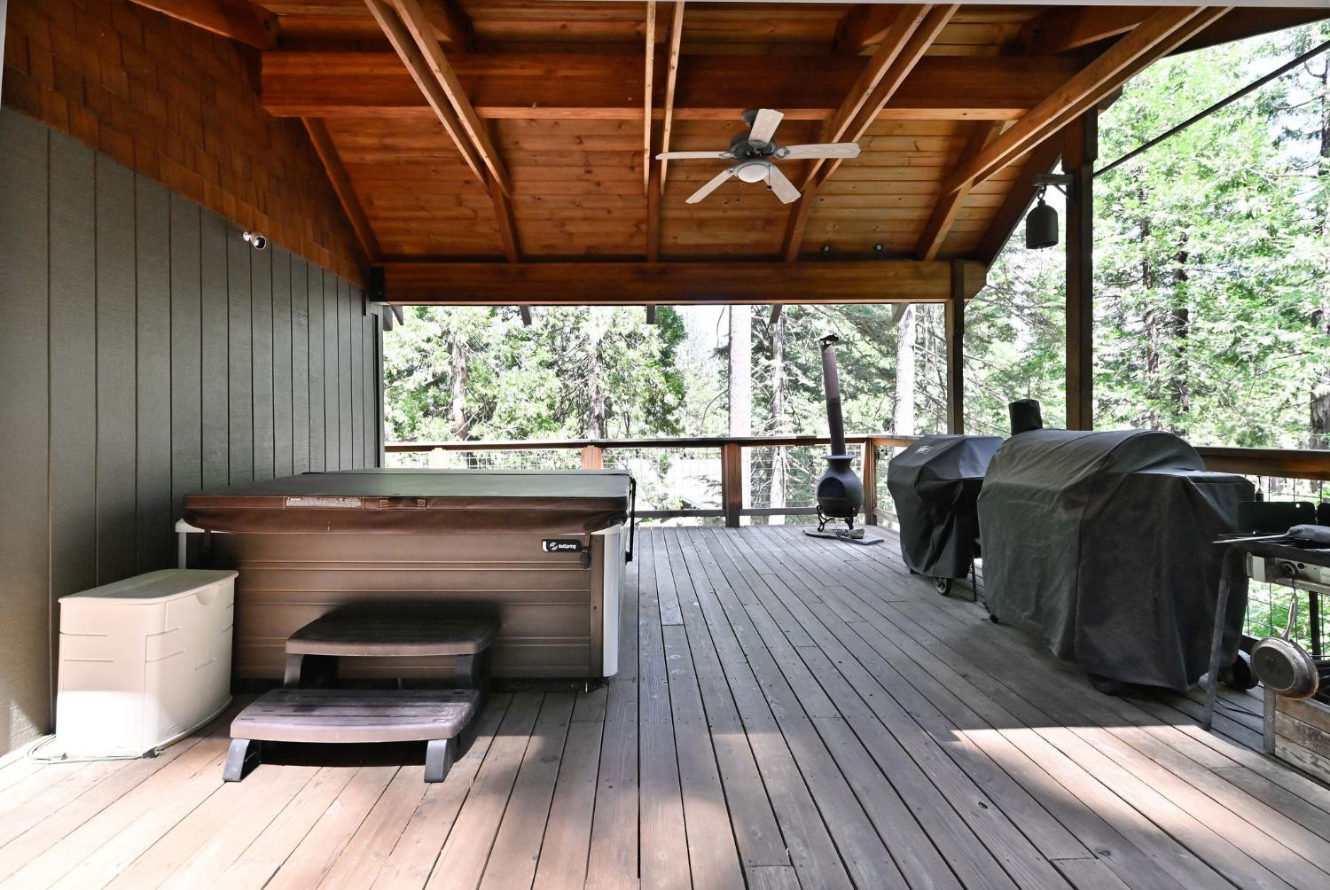 2435 Navajo Drive