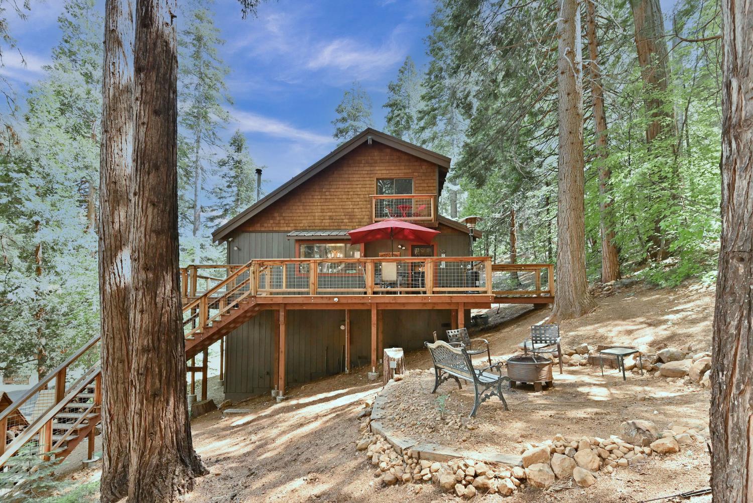 2435 Navajo Drive
