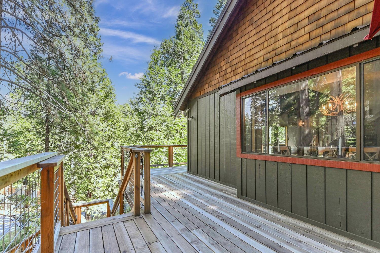 2435 Navajo Drive