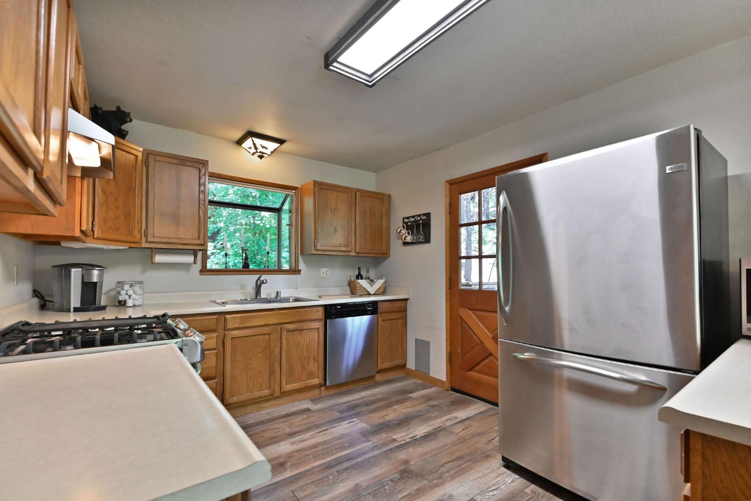 2435 Navajo Drive