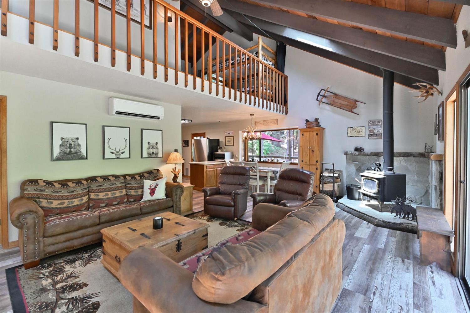 2435 Navajo Drive