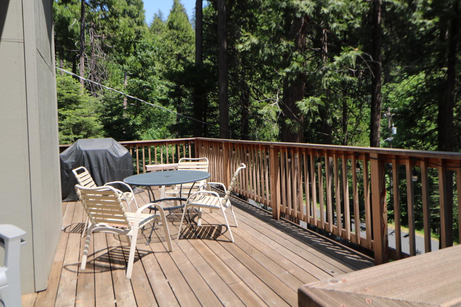 1125 Spring Valley Way