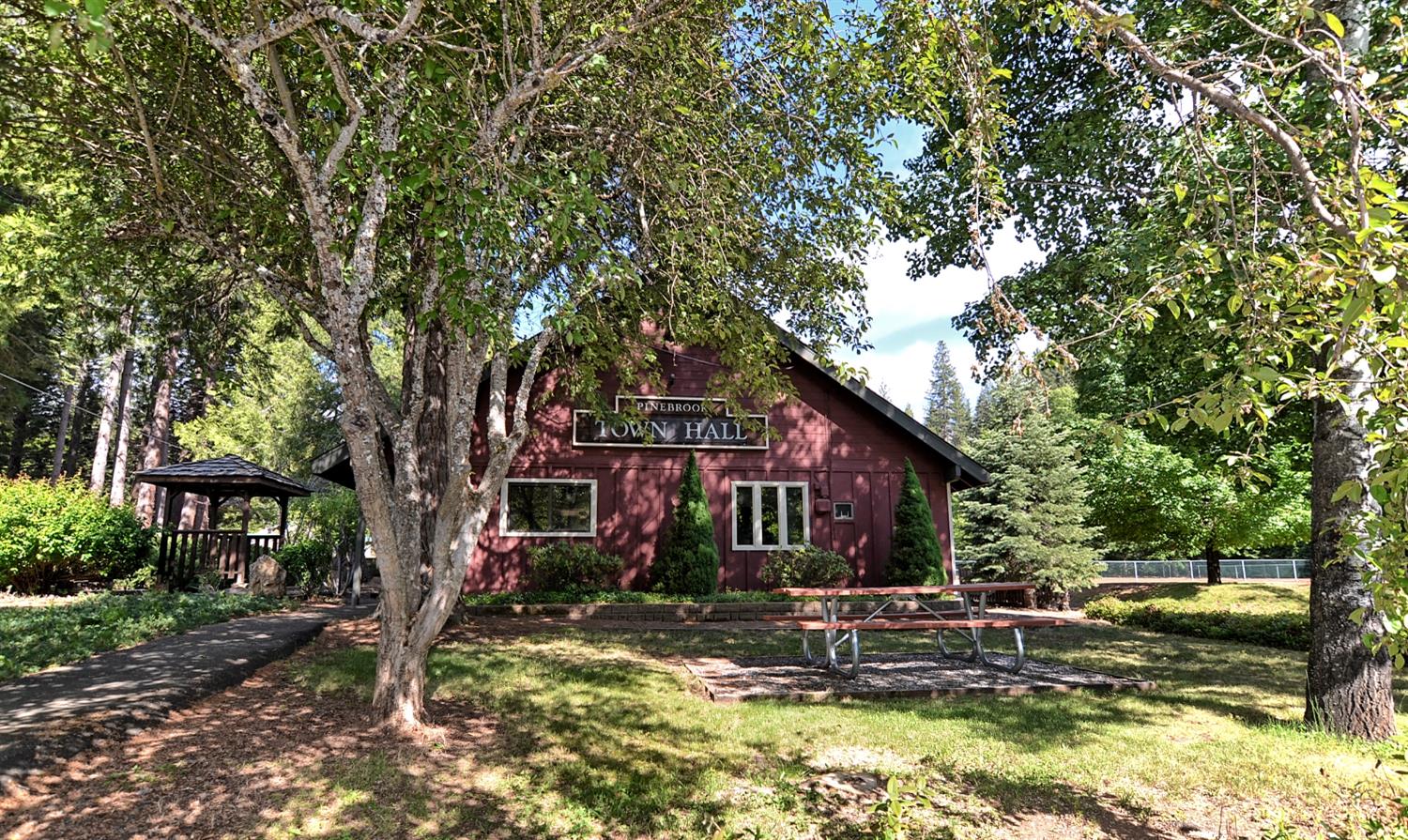 1675 Felix Drive